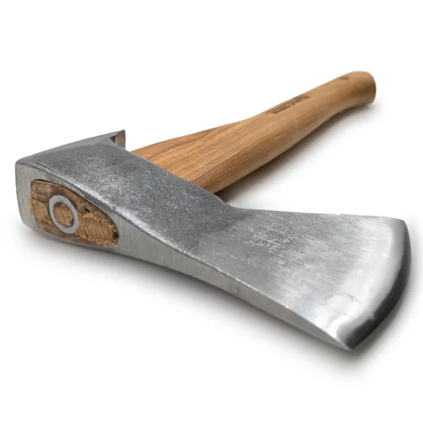 Siekiera stolarska | Masa głowicy: 1 kg | Trzonek jesionowy o długości 39 cm | Wyciągacz do gwoździ | Nr 0152